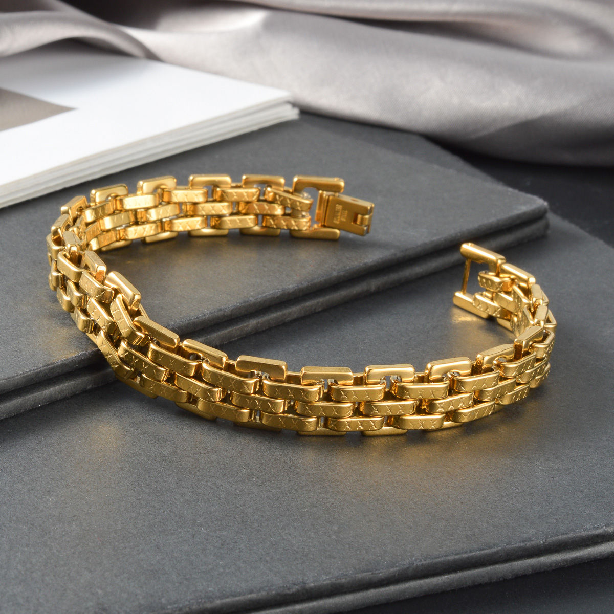 Unique Jewelry Watches - Retro Watch Band Link Bracelet Gold