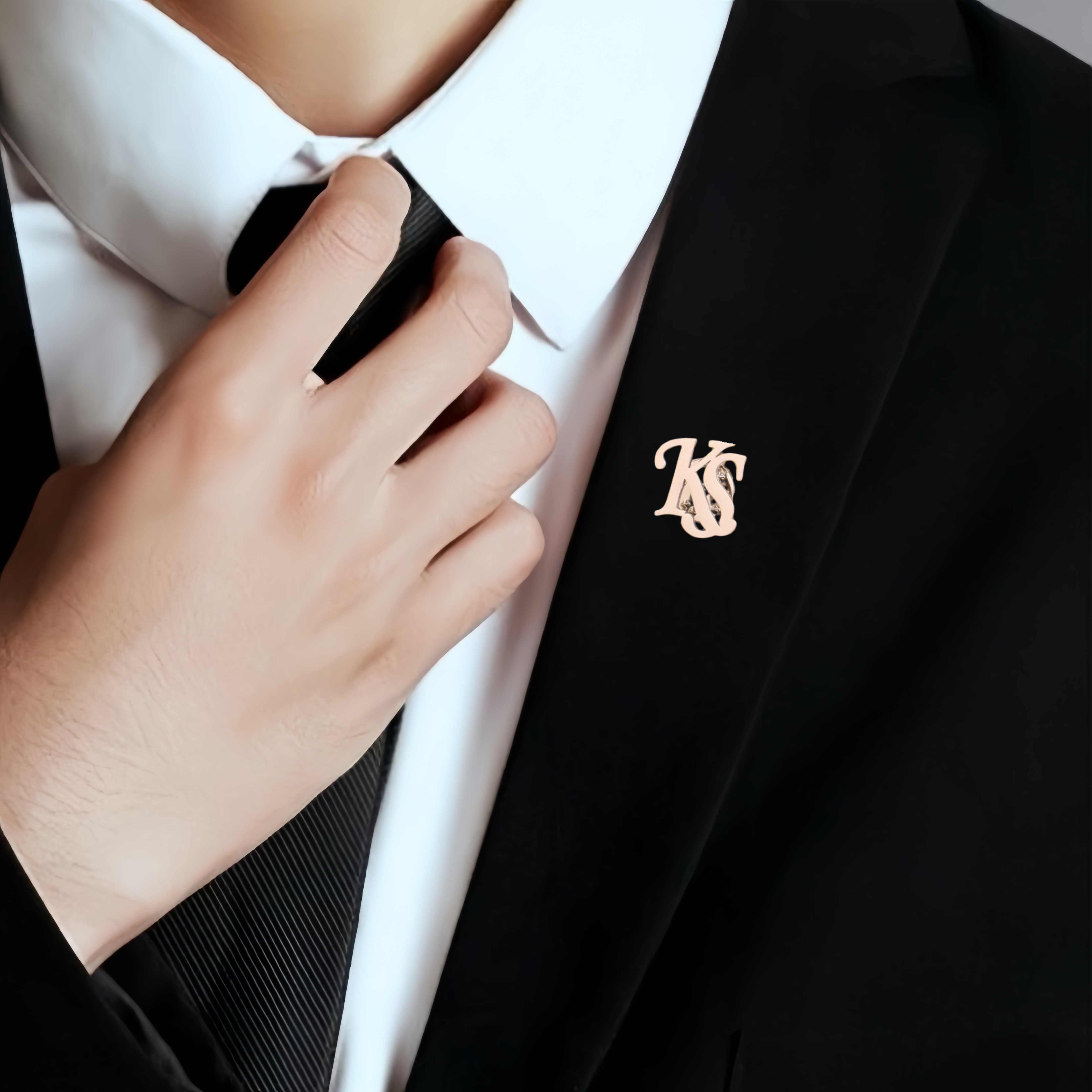 Personalized Initials Jacket L – Vintage Brooch Pin recenzja i cena