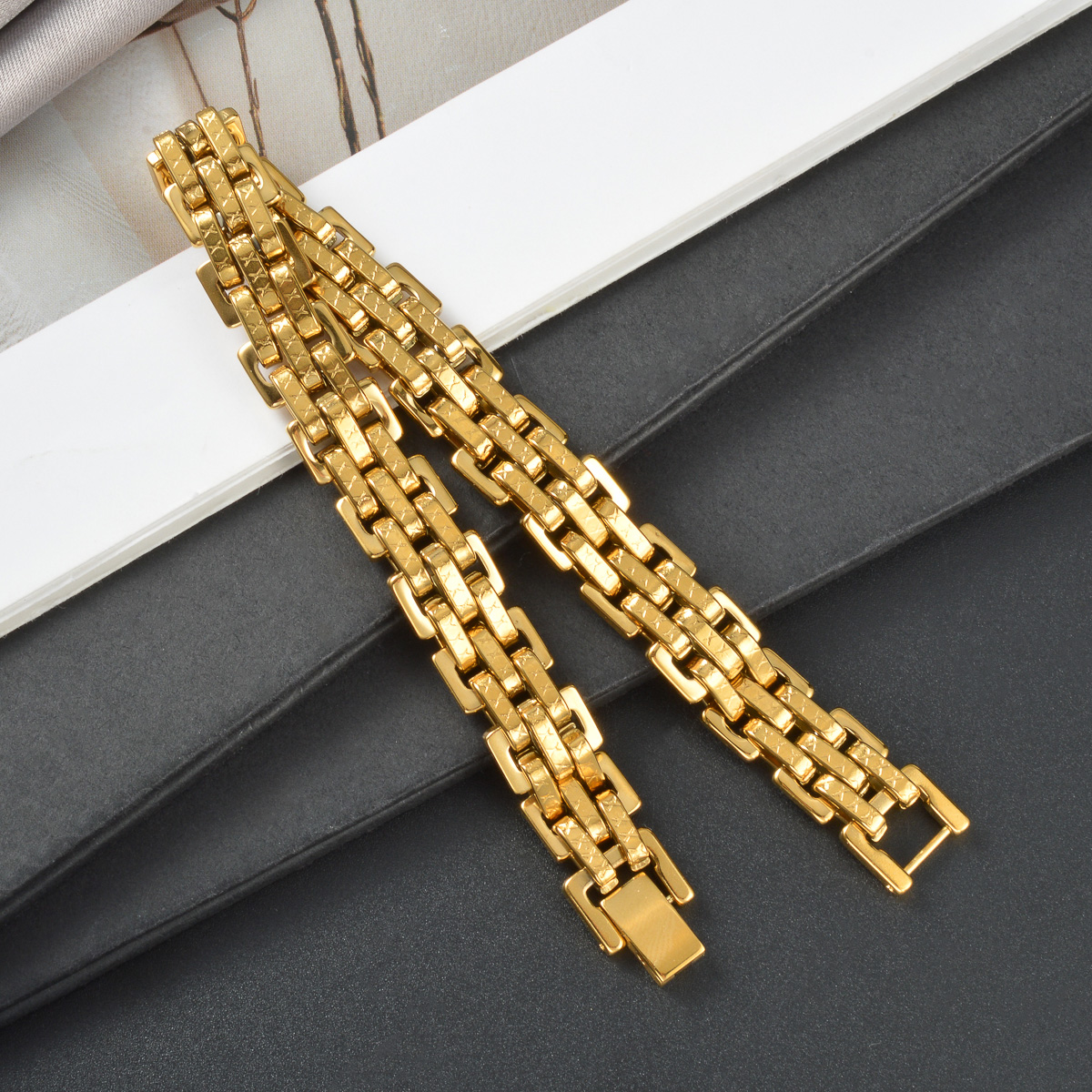 Retro Watch Band Link Bracelet – Unique Jewelry Watches recenzja i cena